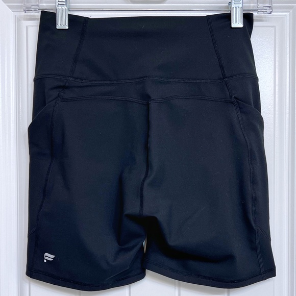 Fabletics Oasis Pure Luxe Shorts - Picture 4 of 4
